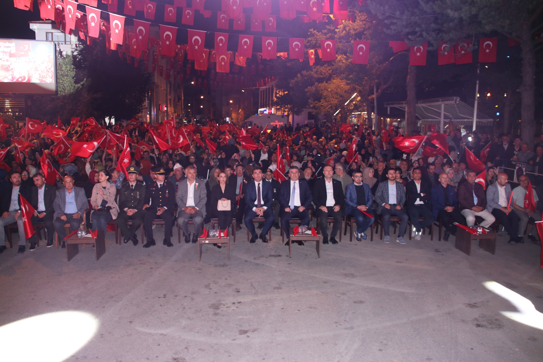 GEREDE�DE 15 TEMMUZ LAYIKIYLA �CRA ED�LD�