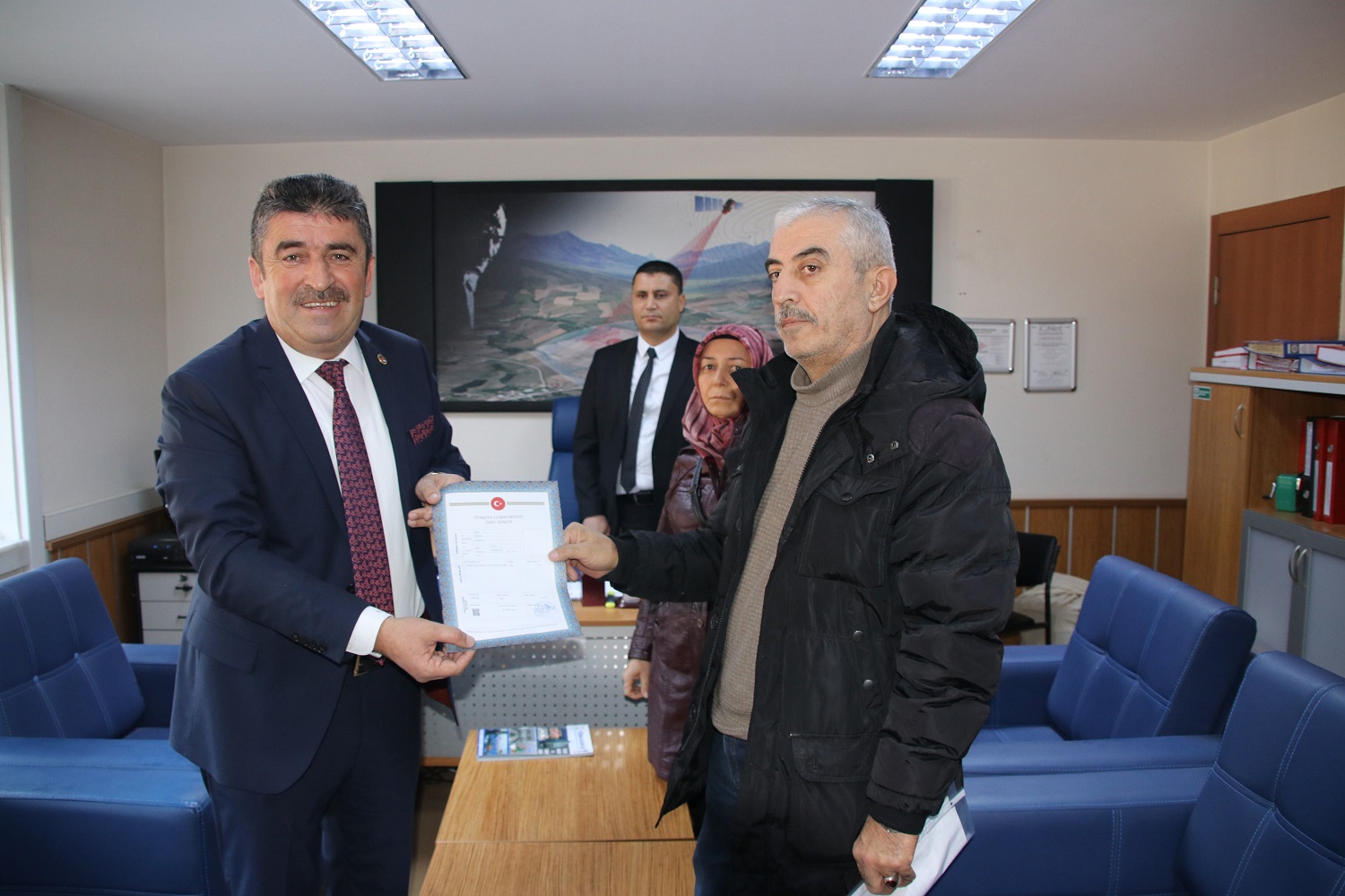 T�RK�YE�DE EMSAL� YOK �LK TAPULAR VER�LD�	